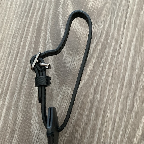 Michael Kors Men Kamden Leather Luggage Tag - Picture 7 of 11